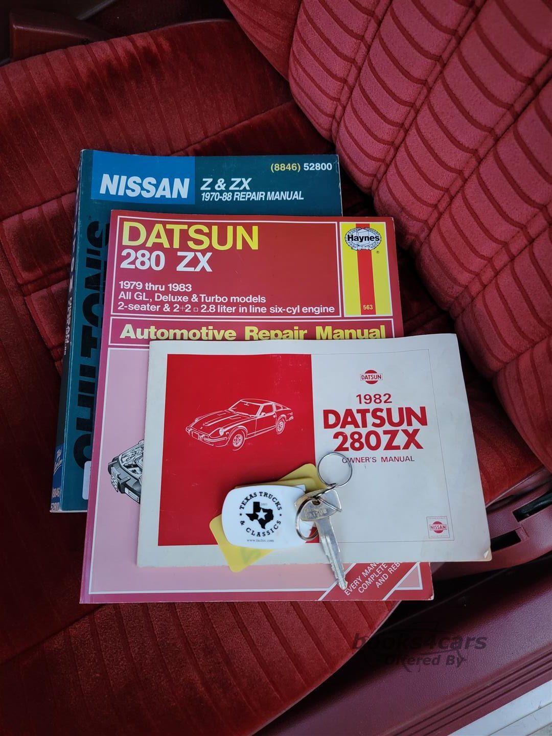 view cover of 1982 280ZX Owners Manual by Nissan & Datsun for 280 ZX