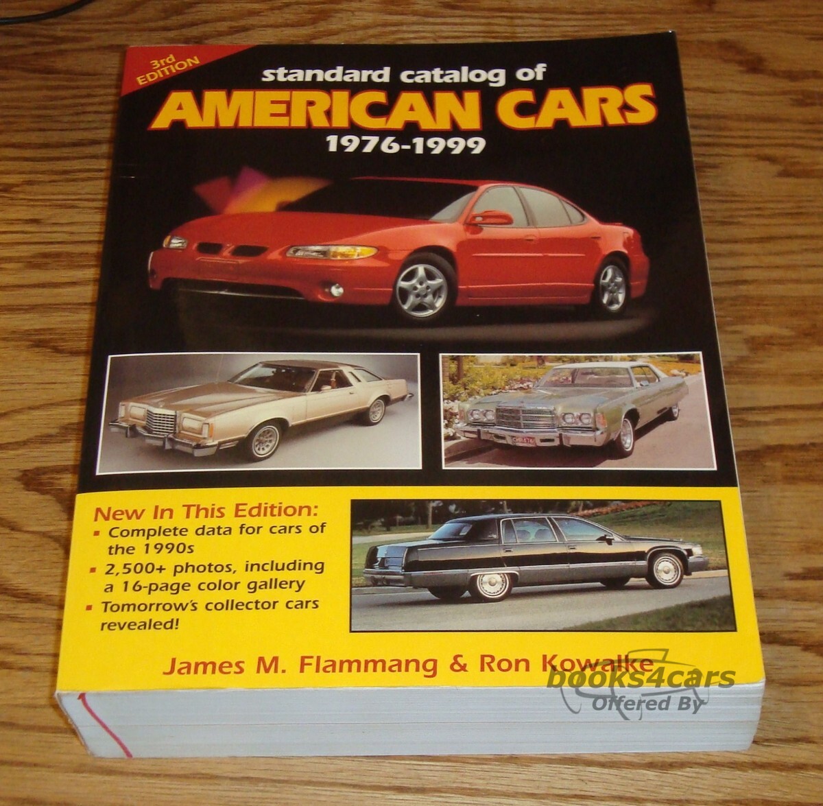 view cover of 1976-1999 Standard Catalog of American Cars; 976 pgs.