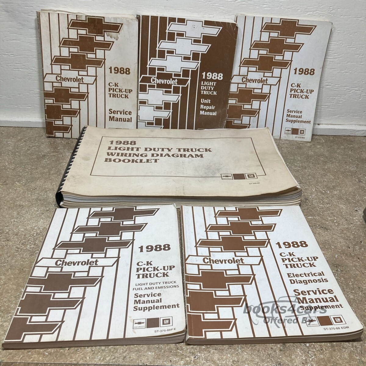 view cover of 