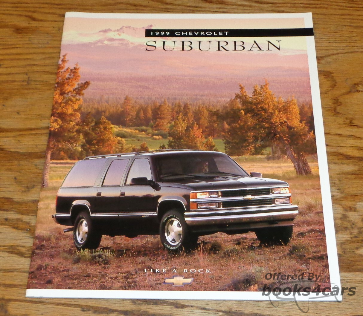 view cover of 1999 Chevrolet Suburban Sales Brochure
