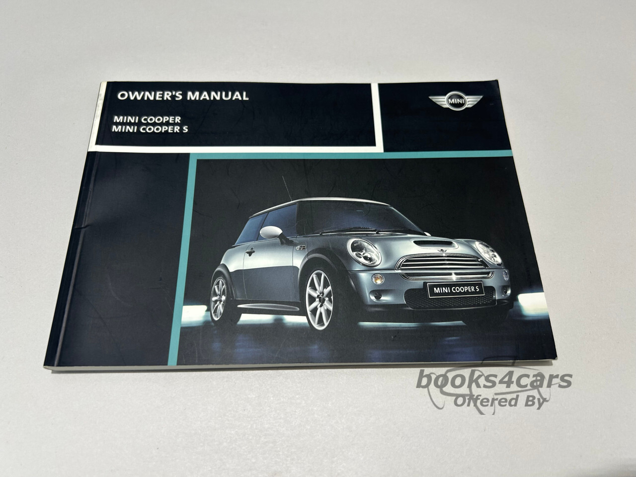 view cover of 2004 Mini Cooper Owners Manual By Mini