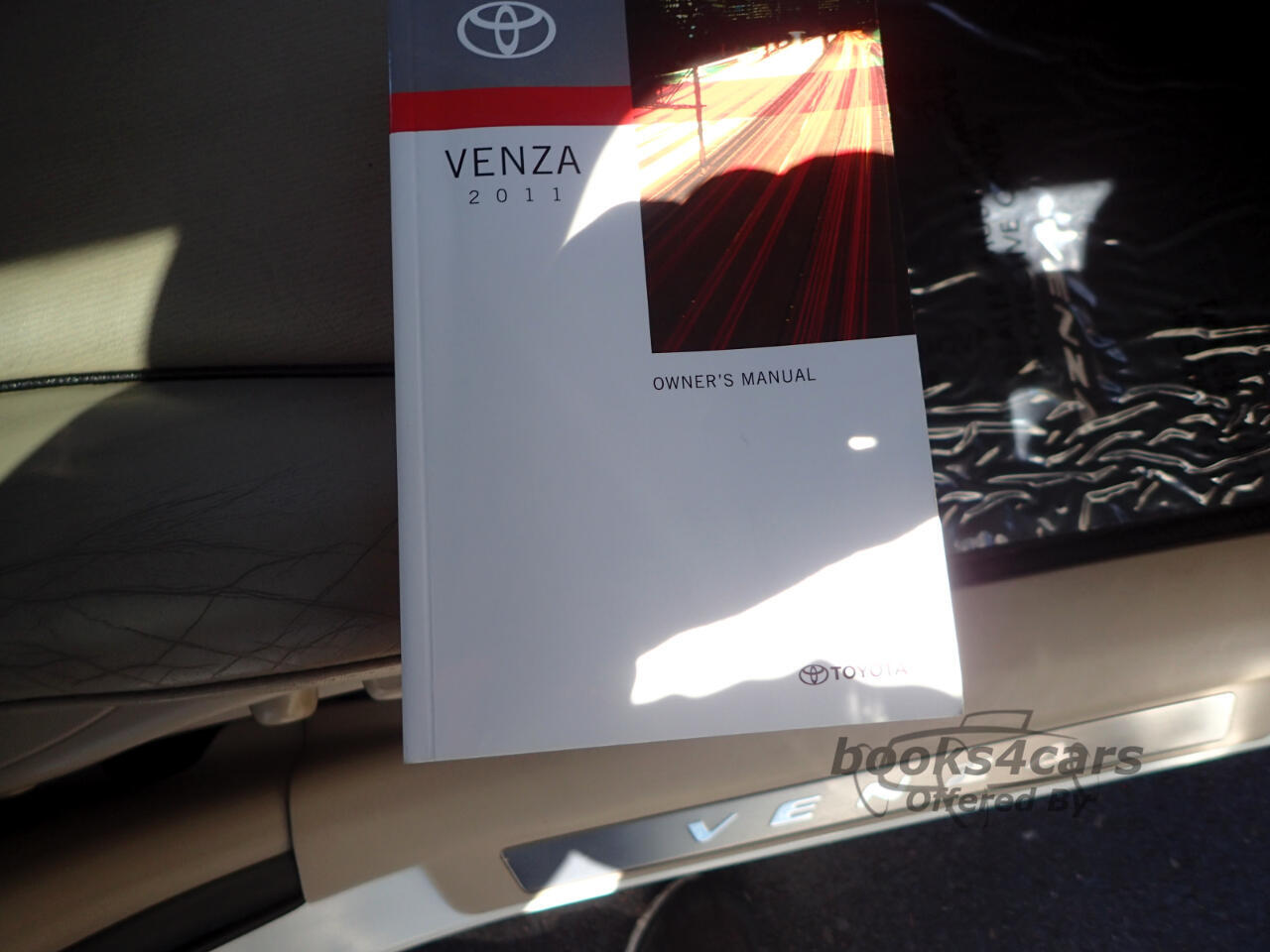 view cover of 2011 Venza Owners Manual by Toyota